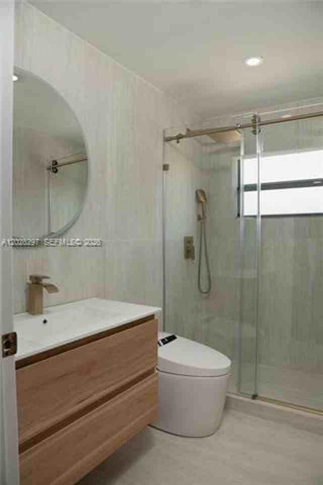 11252 Nw 58th Ter - Photo 5 of 22
