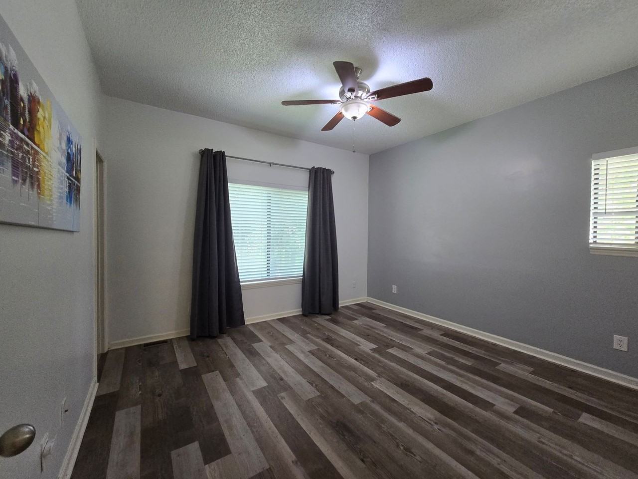 234 Davidson St - Photo 5 of 17