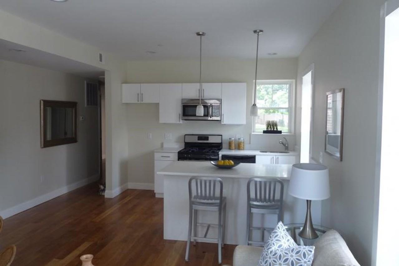 54 Kent St - Photo 2 of 15