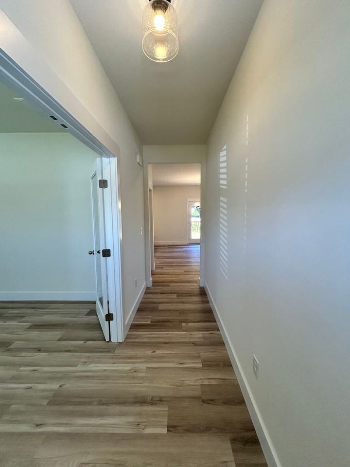 3753 Hawks Creek Dr - Photo 2 of 21