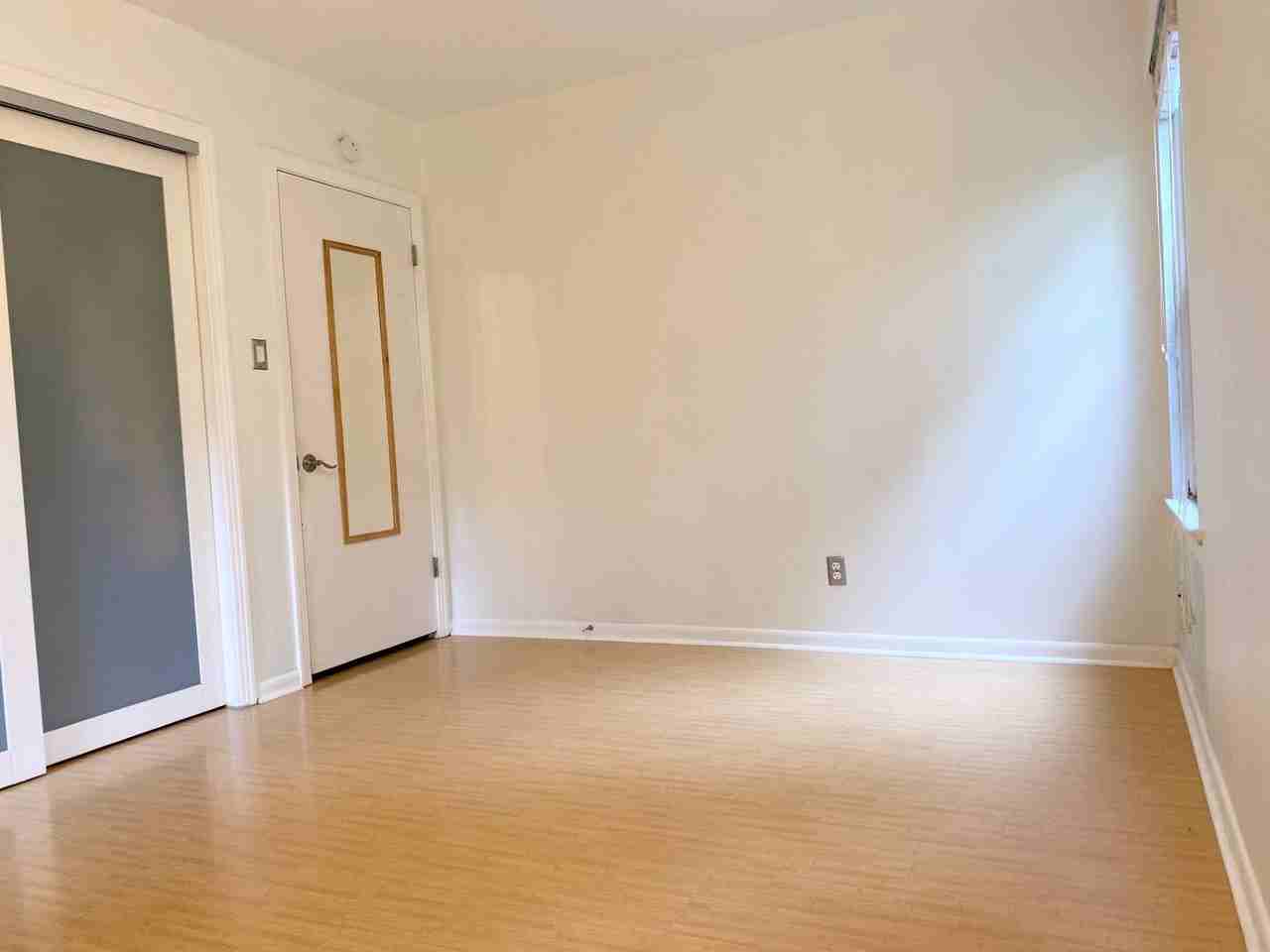 4700 Glenhaven Cir - Photo 6 of 20