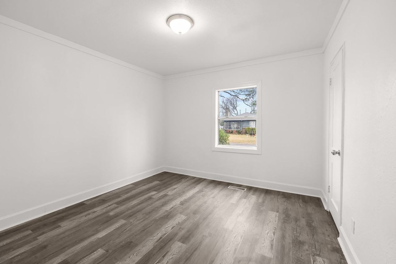 829 51st Street Ensley - Photo 5 of 11