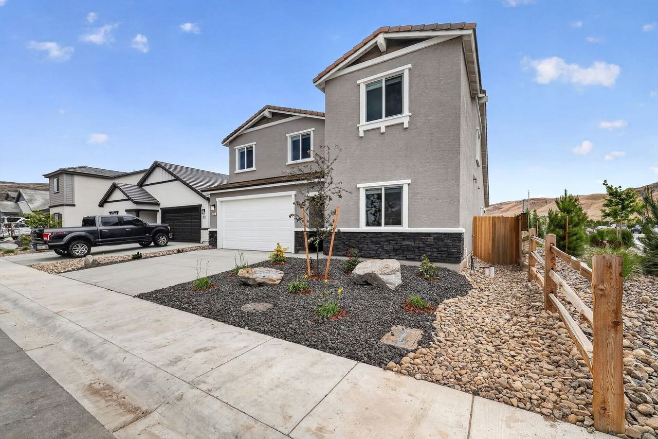 4213 Painted Cloud Way - Photo 2 of 28