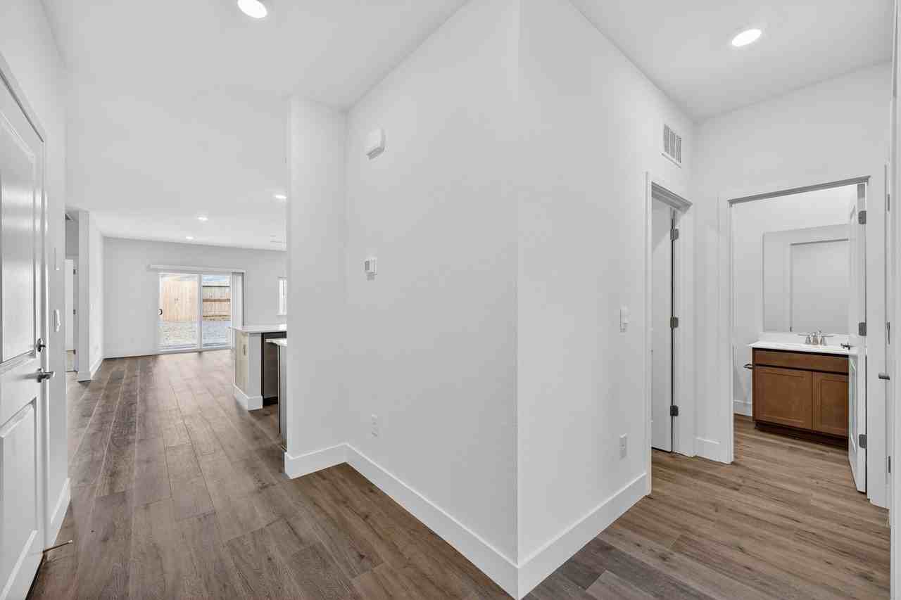 4213 Painted Cloud Way - Photo 6 of 28
