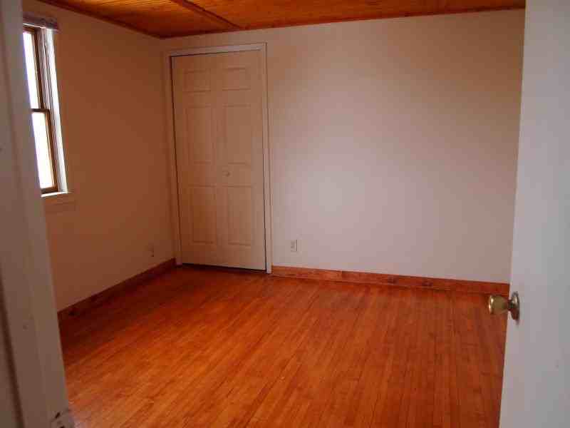 1408 Elm Ave - Photo 4 of 7