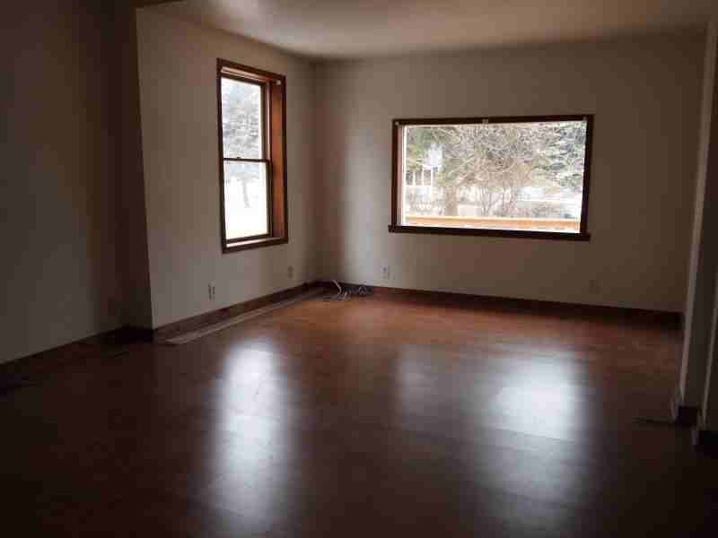 1408 Elm Ave - Photo 6 of 7