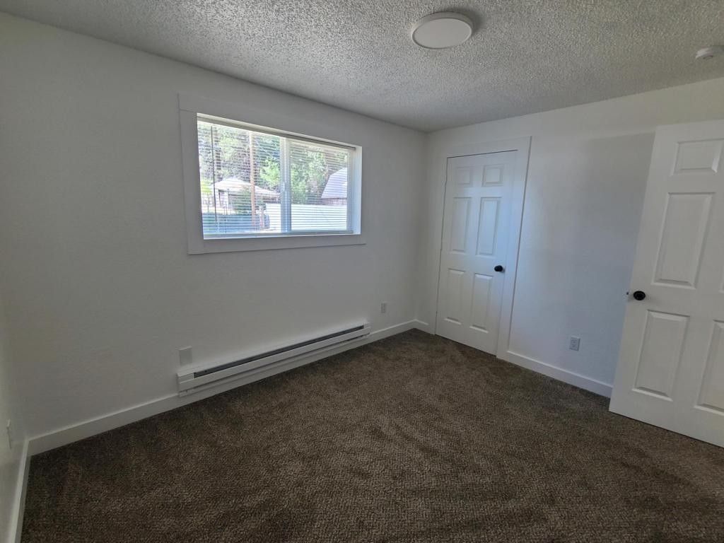 226 S Lalo Ave - Photo 3 of 19