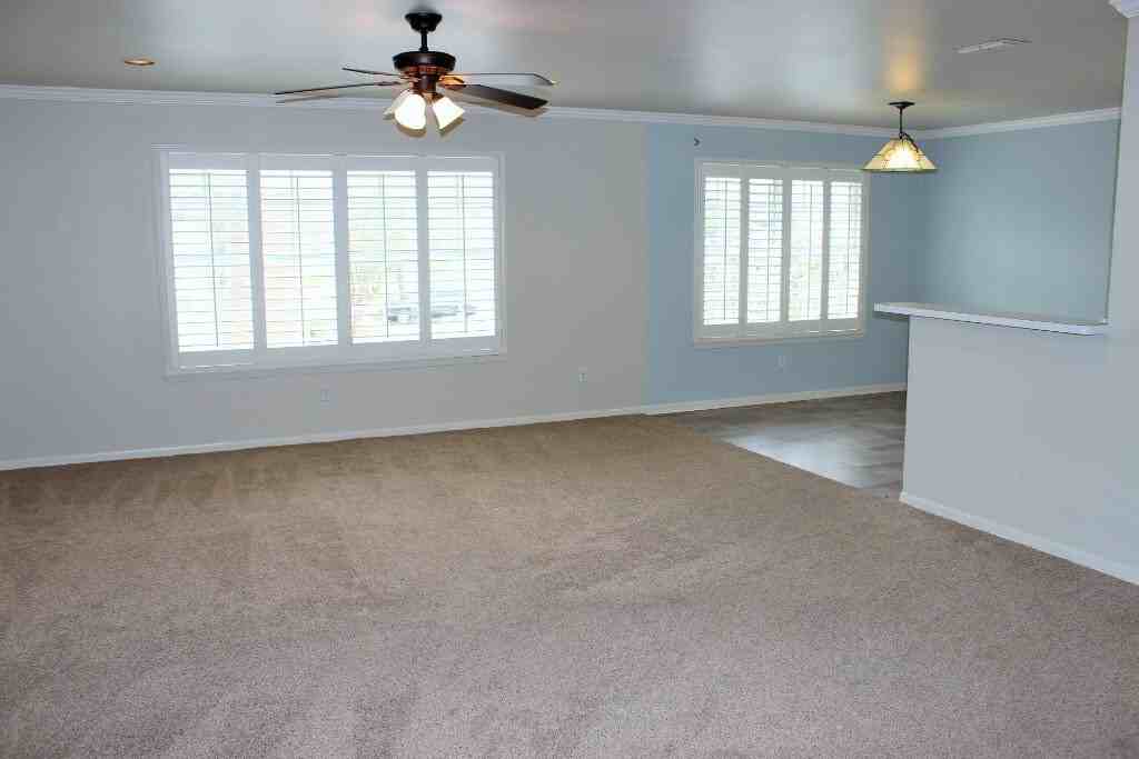 347 Stone Hill Dr #4 - Photo 5 of 13