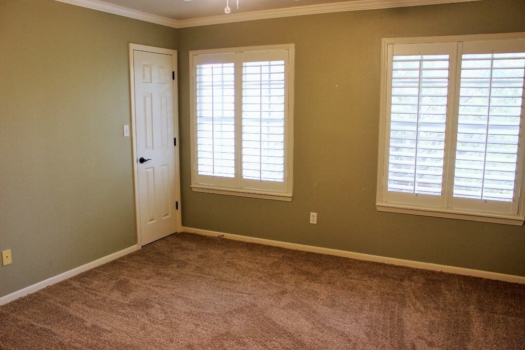 347 Stone Hill Dr #4 - Photo 4 of 13