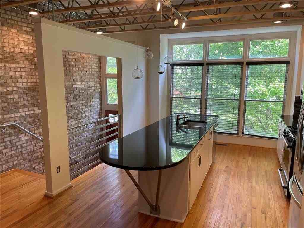 1325 Peachtree Vw Ne - Photo 4 of 20
