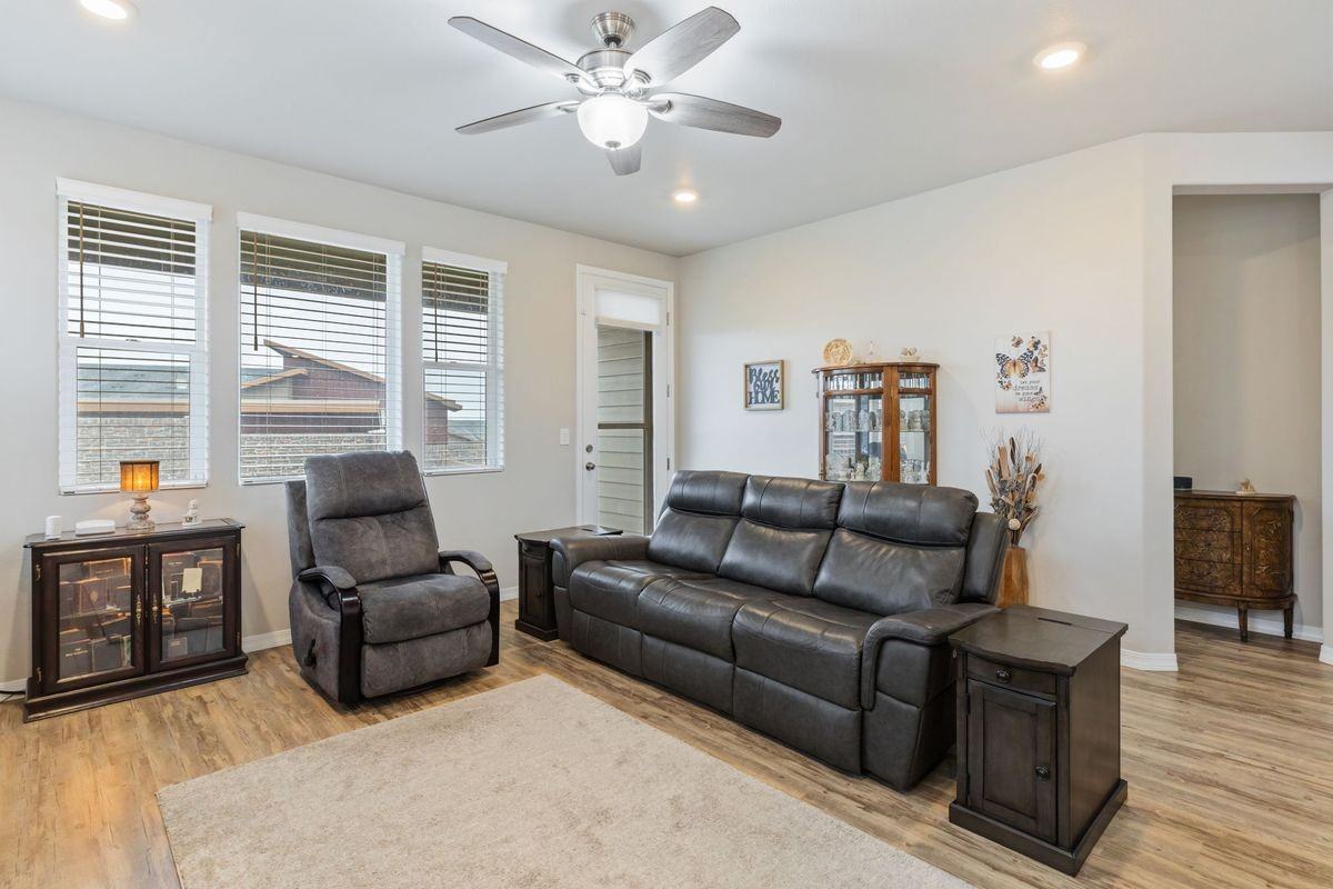 5767 Heathland Ter - Photo 4 of 29