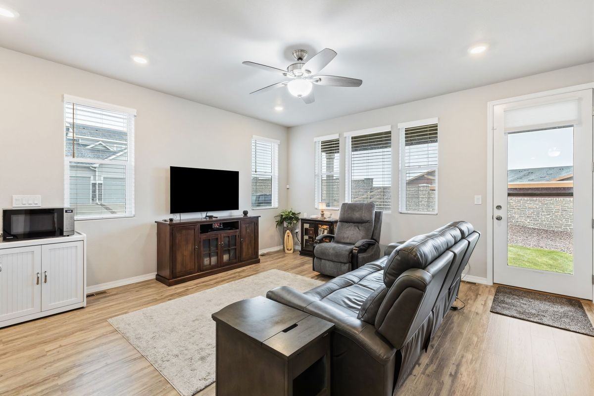 5767 Heathland Ter - Photo 5 of 29