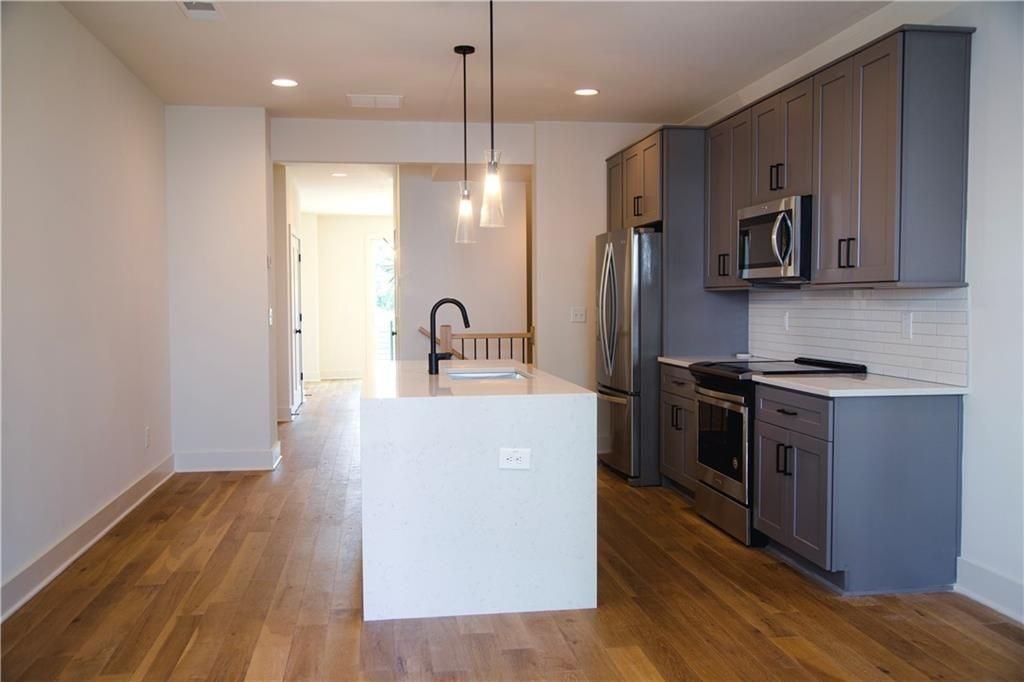 1350 May Ave Se ##20 - Photo 5 of 19