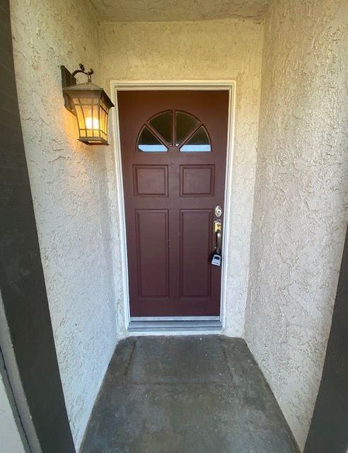 14458 Cambridge St - Photo 2 of 9