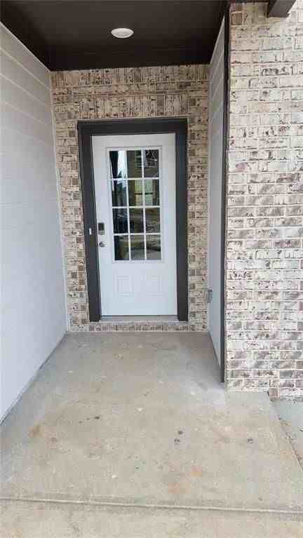 327 Valley Oak Dr - Photo 2 of 46