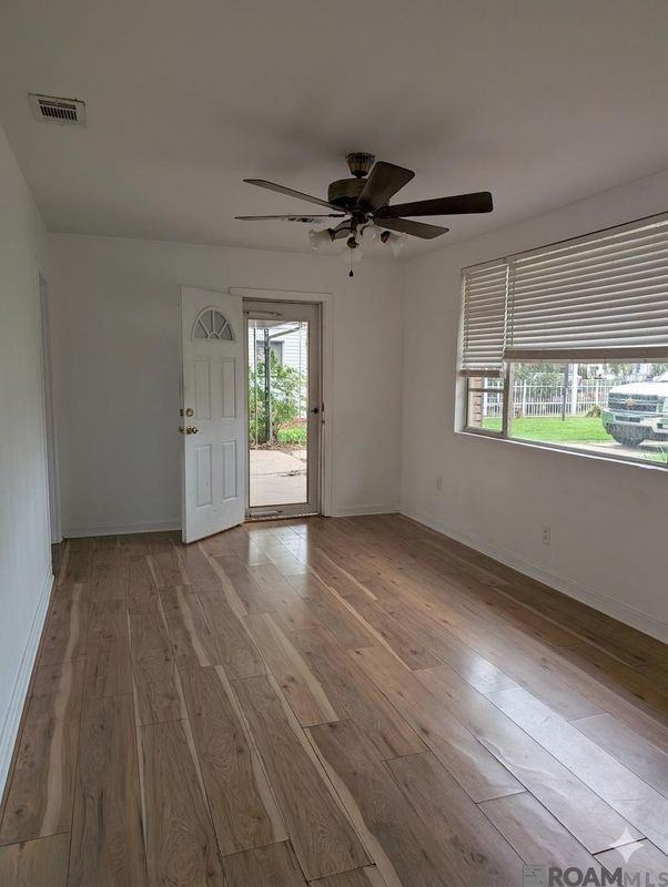 235 Burgin Ave - Photo 2 of 11