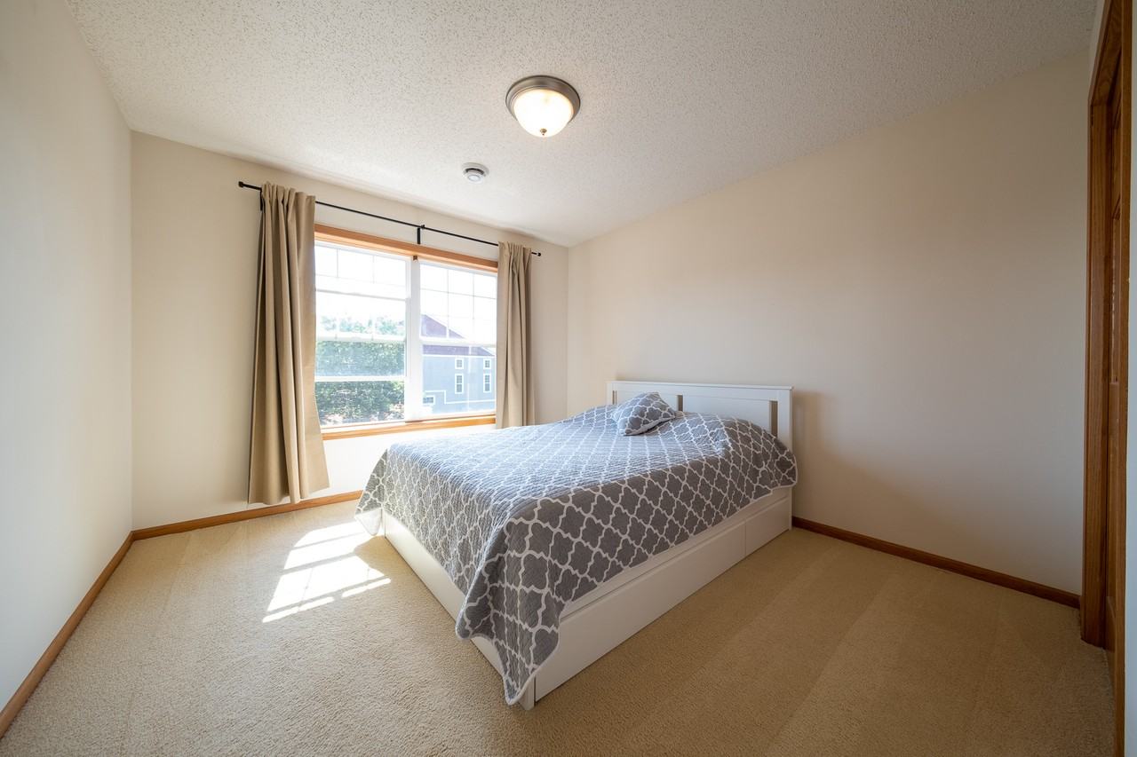15314 Maryland Ave #1 - Photo 3 of 47