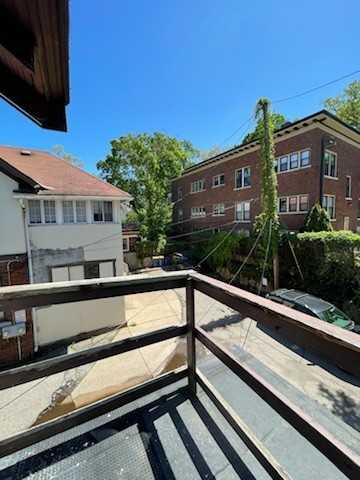 548 Fulton St E #3 - Photo 4 of 10