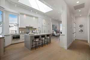 featured image of 1502 Golden Gate Avenue