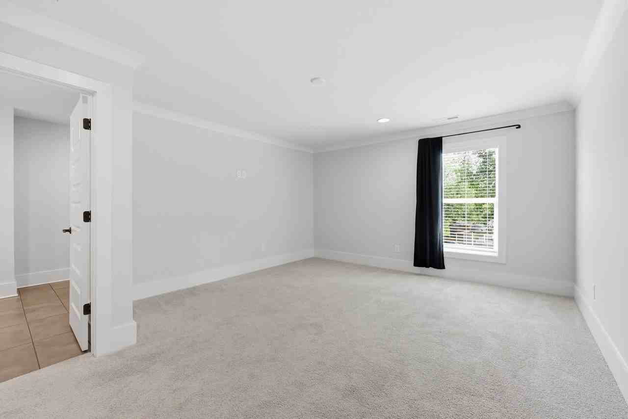 2957 Ross Ave #1 - Photo 5 of 32