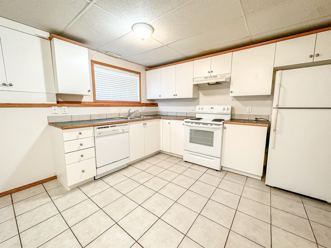 5120 42 Street, Olds, AB - Photo 2 of 17