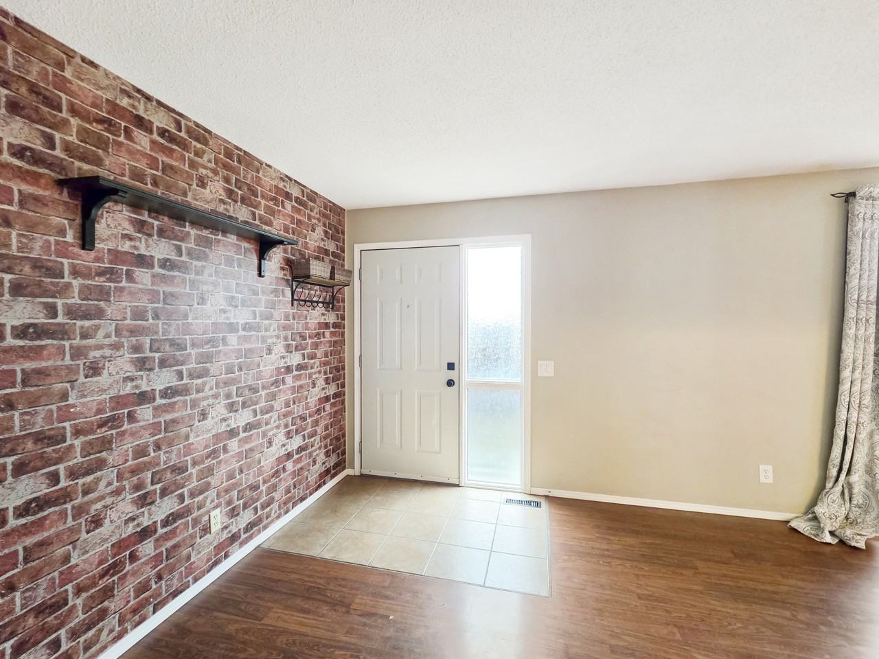 5425 Pensacola Crescent SE (Pensacola Gardens) - Photo 7 of 36