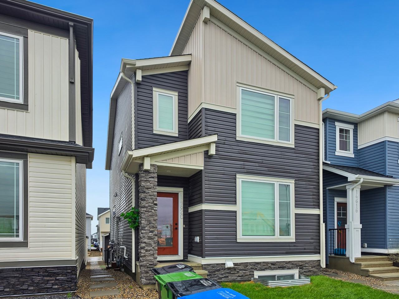 14620 24 Street NW, Calgary, AB - Photo 3 of 30