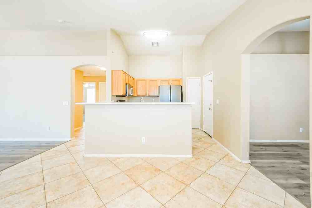 803 S Chatsworth - Photo 5 of 16
