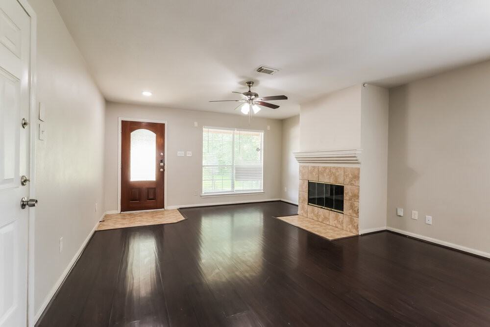 23503 Maple View Dr - Photo 5 of 17