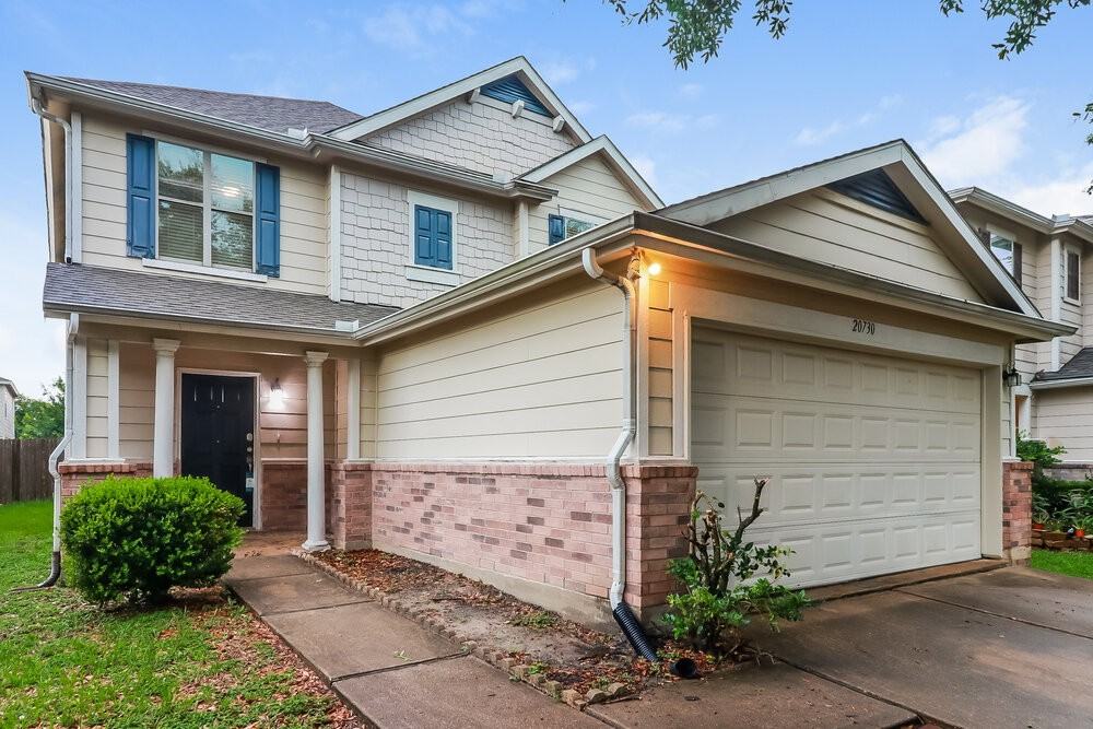 20730 Dickinson Manor Ln - Photo 4 of 17