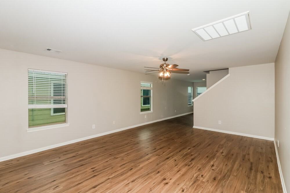 20730 Dickinson Manor Ln - Photo 5 of 17