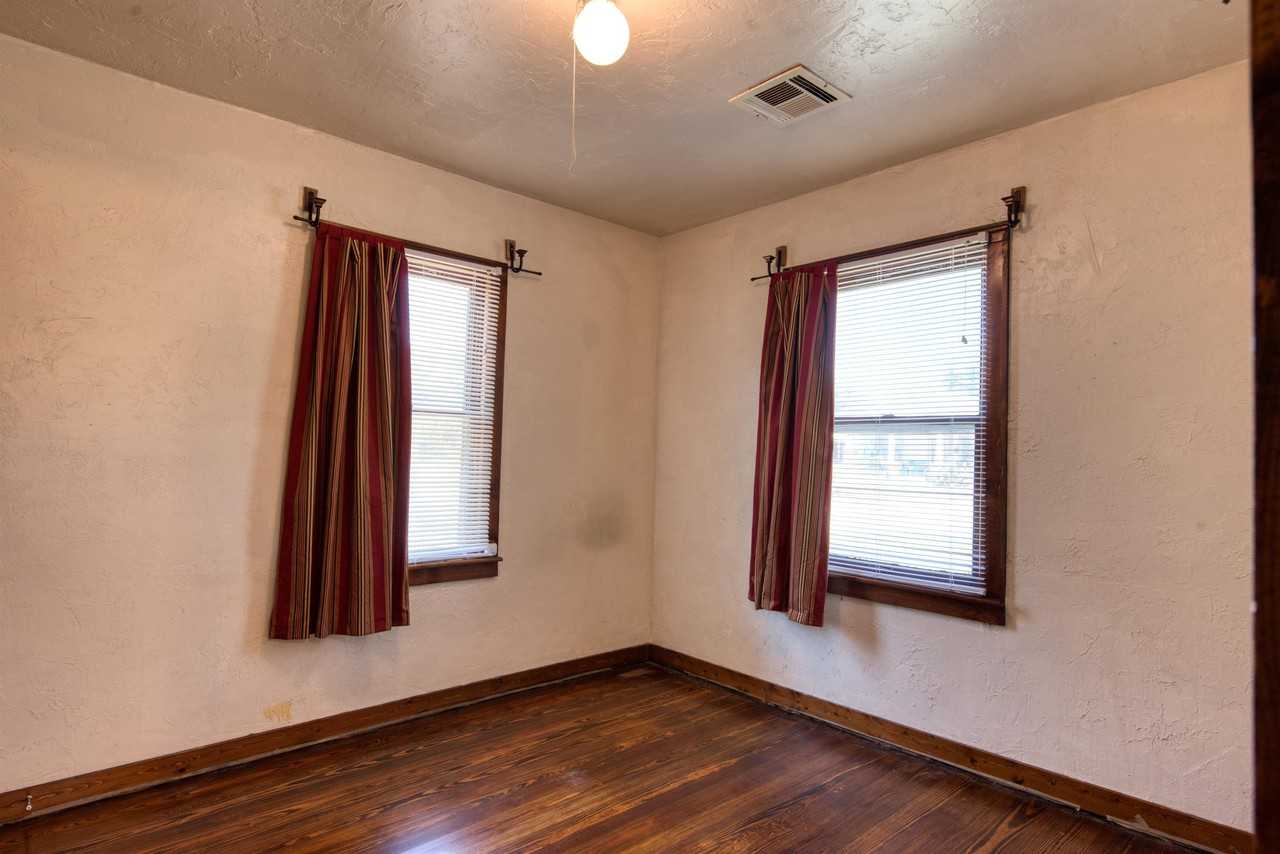 3224 Nw 13th St - Photo 2 of 20