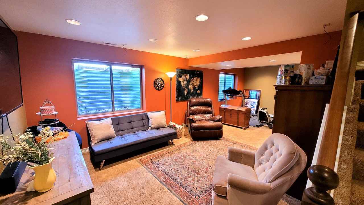 2010 Bramblwood Ln - Photo 4 of 33
