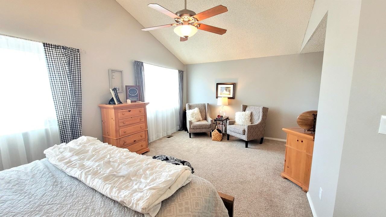 2010 Bramblwood Ln - Photo 7 of 33
