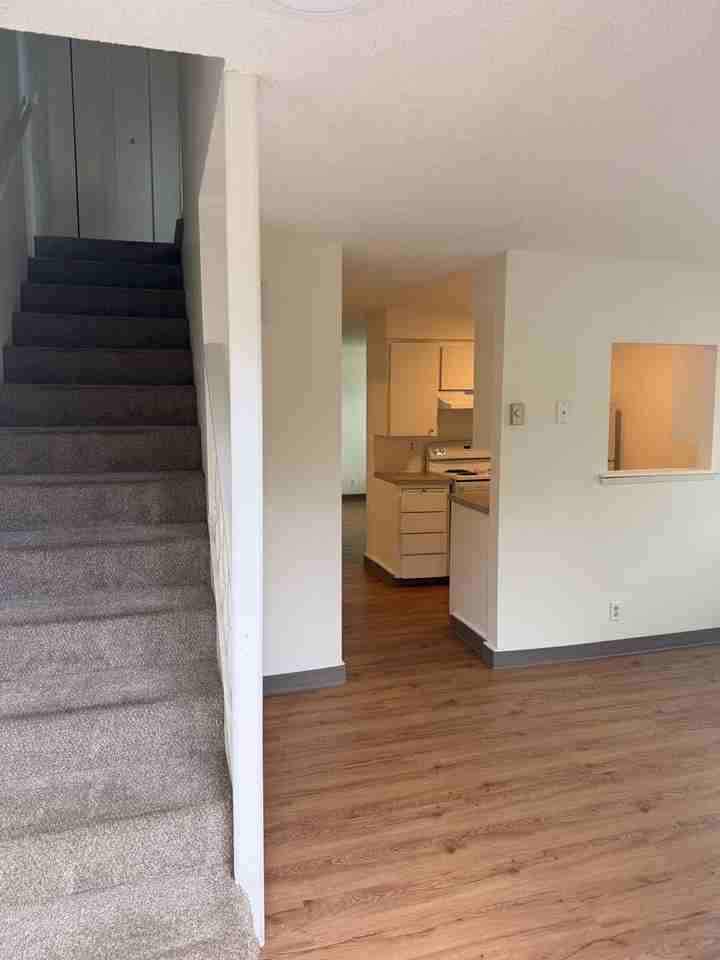 ZhH608 - R Street Apts - Photo 2 of 21