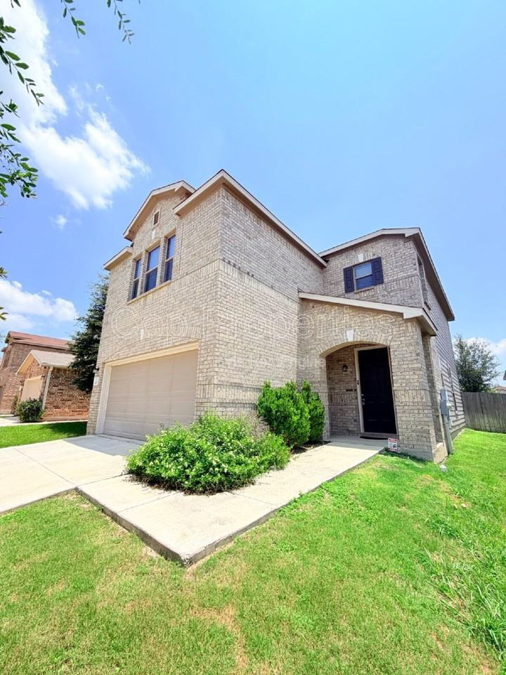 11439 Impressive Way - Photo 2 of 31