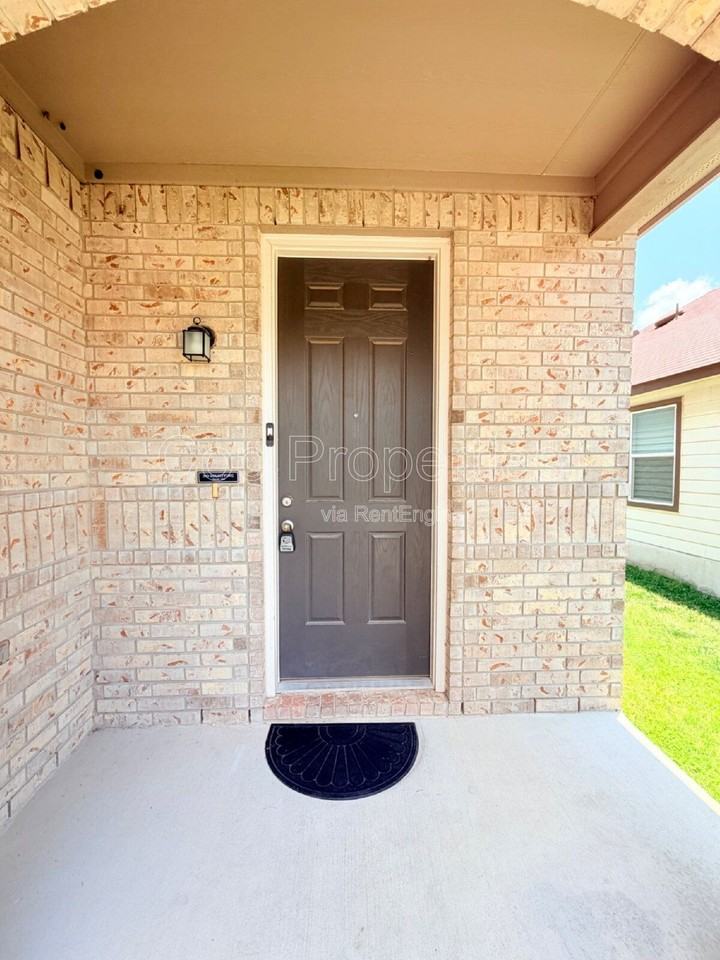 11439 Impressive Way - Photo 3 of 31