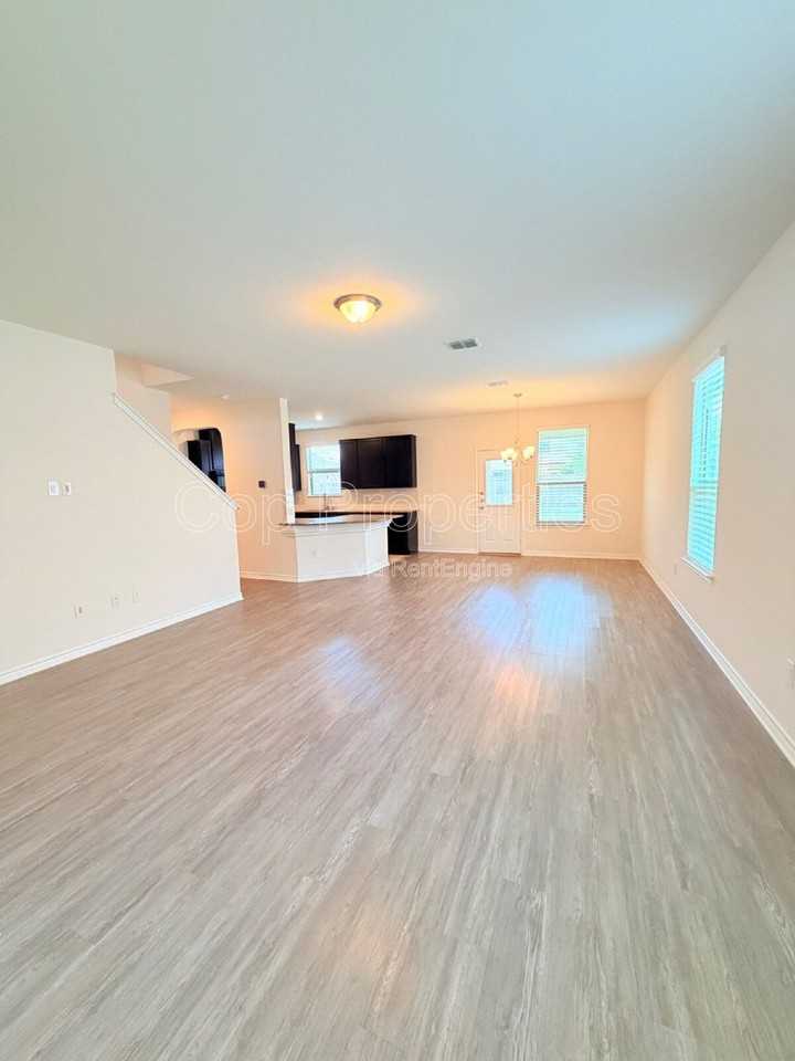 11439 Impressive Way - Photo 5 of 31