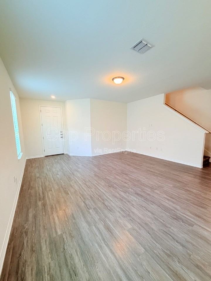 11439 Impressive Way - Photo 6 of 31