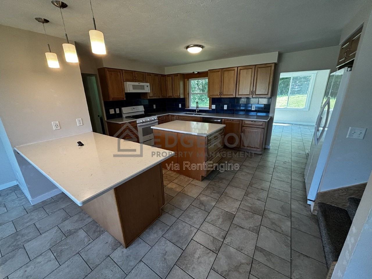 3262 68th St Sw - Photo 4 of 17