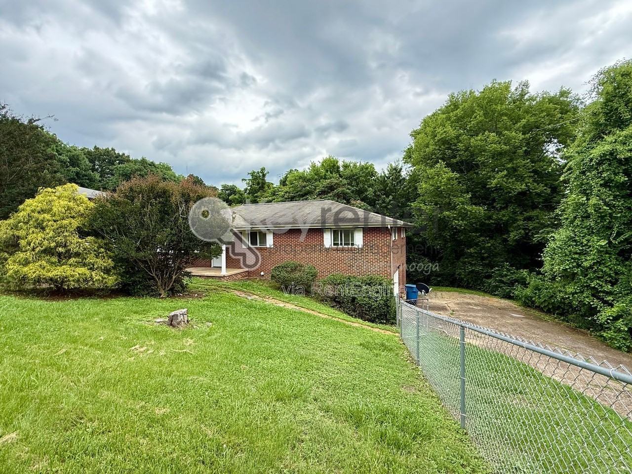 4630 Sherry Ln - Photo 2 of 23