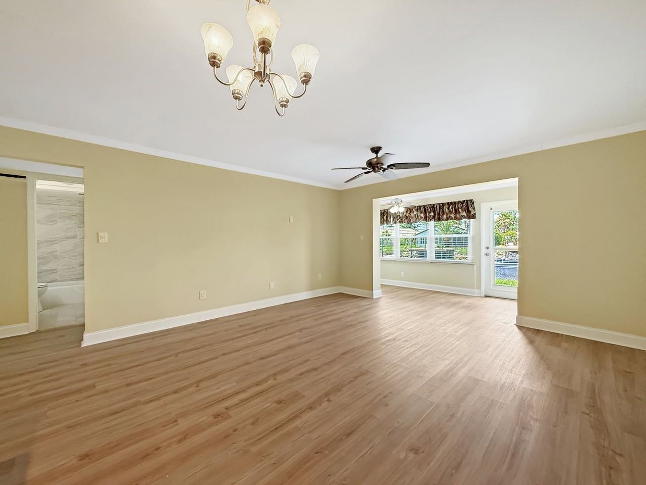 4533 Marine Pkwy #101 - Photo 5 of 28