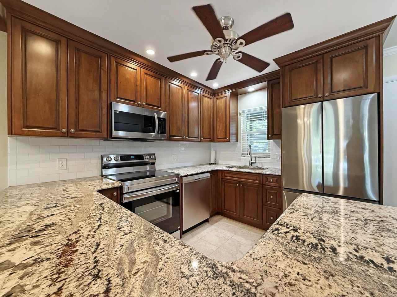 4533 Marine Pkwy #101 - Photo 7 of 28