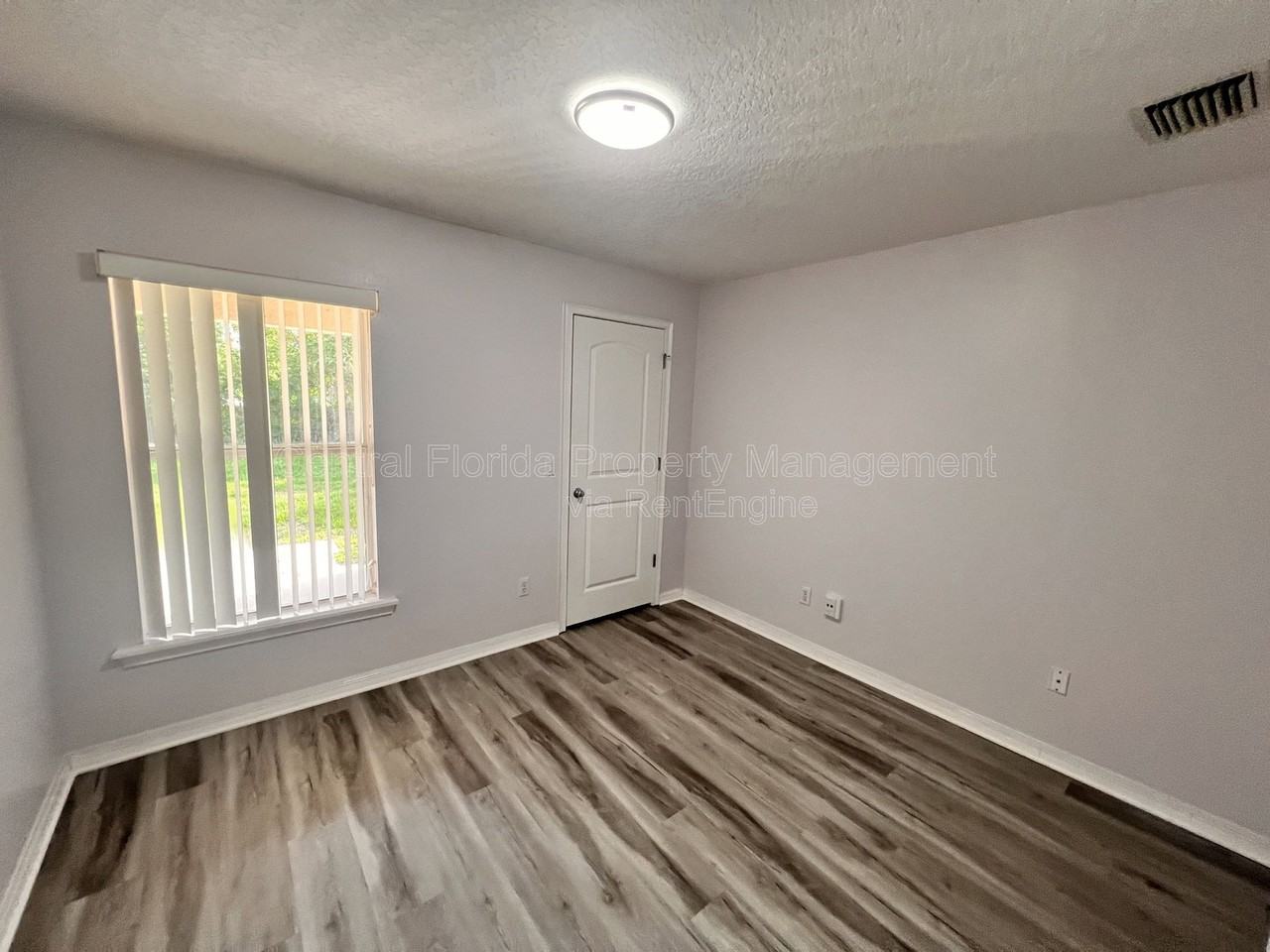1821 Courtland St - Photo 7 of 15