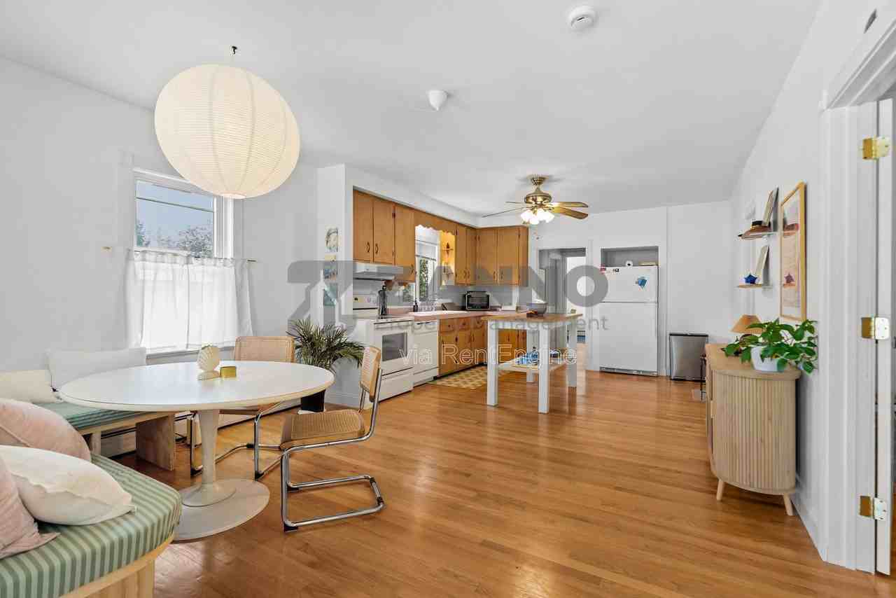 4 Harker Ave - Photo 6 of 34
