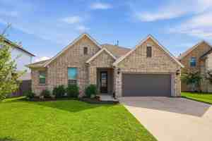 featured image of 6407 Amberwood Dr