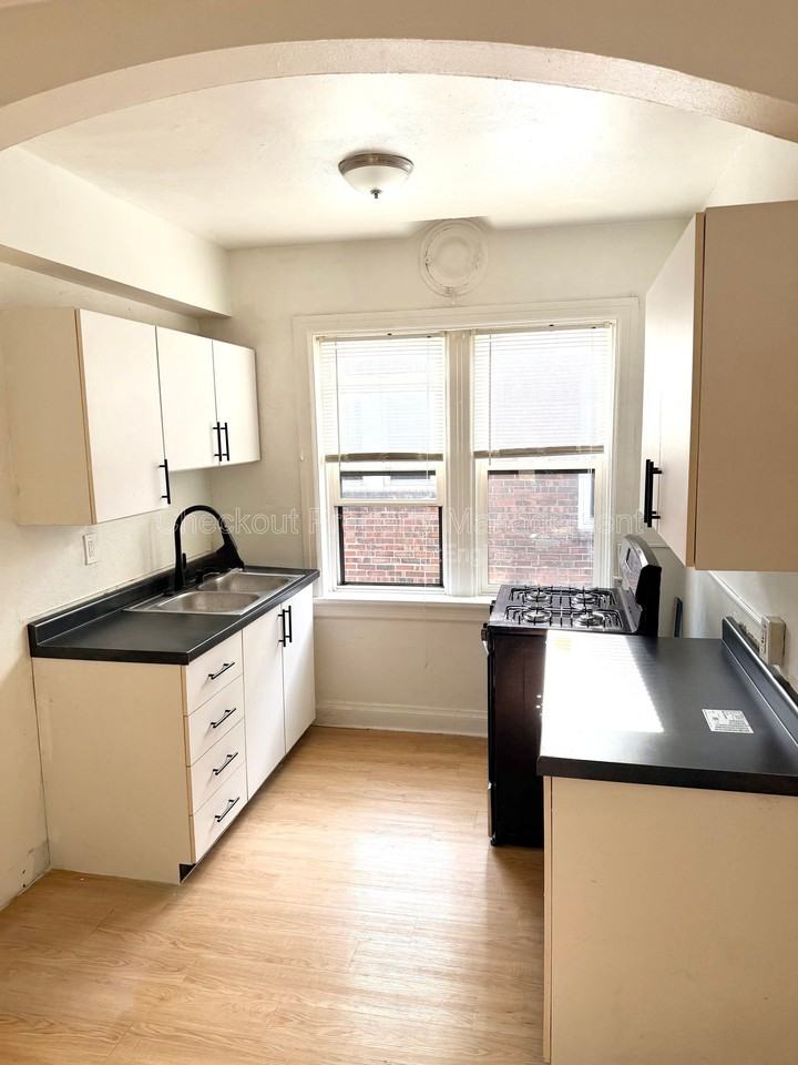 7340 Forsyth Blvd #307 - Photo 5 of 14