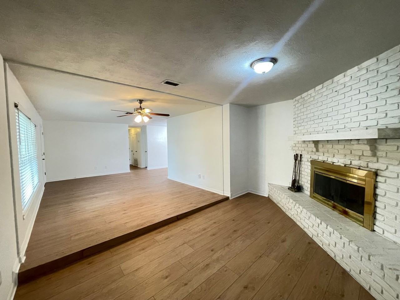 44 S Cortez Ave - Photo 3 of 18