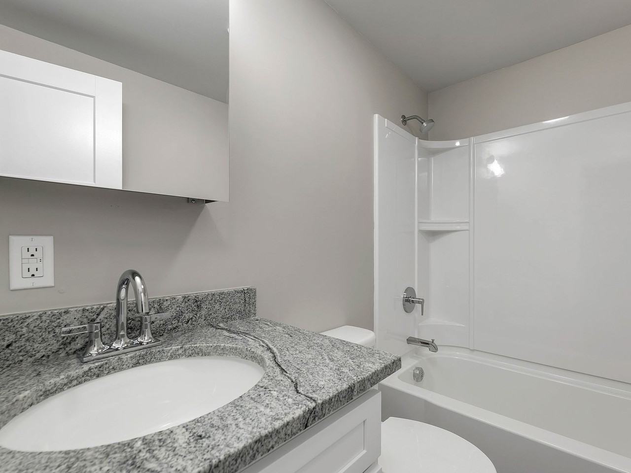 175 Pleasant St #2A - Photo 7 of 14