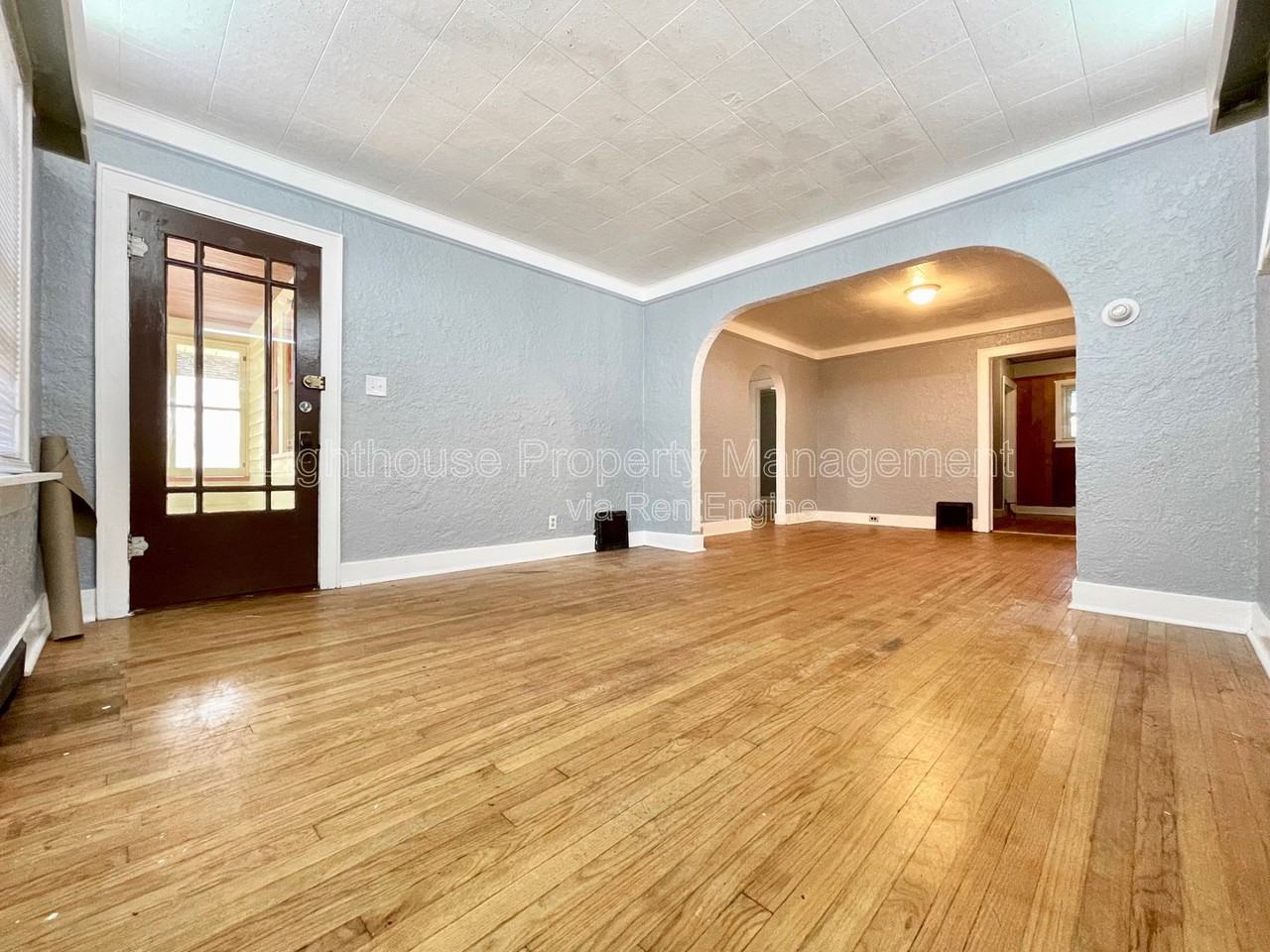 1183 Emerson Ave - Photo 5 of 19